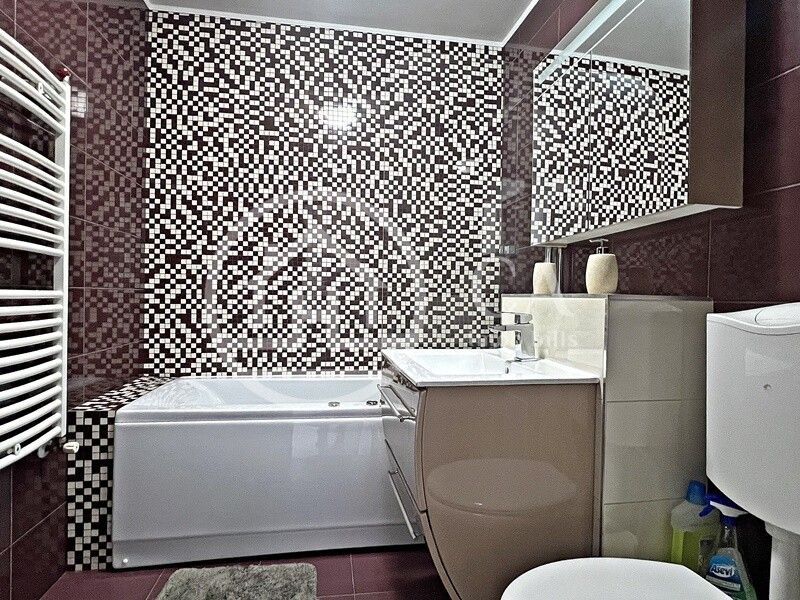 Apartament de închiriat cu 3 camere în zona Decebal, Oradea - Poză 4