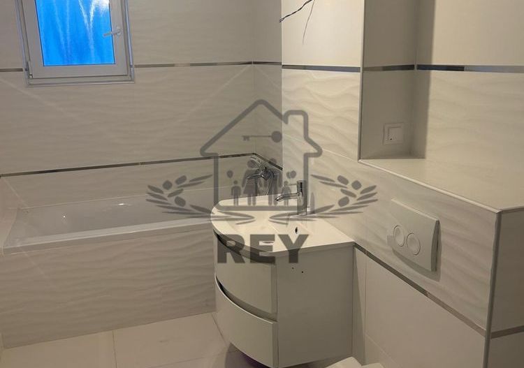 Apartament 3 camere de vânzare/balcon/parcare/ cartier Kogalniceanu - Poză 5