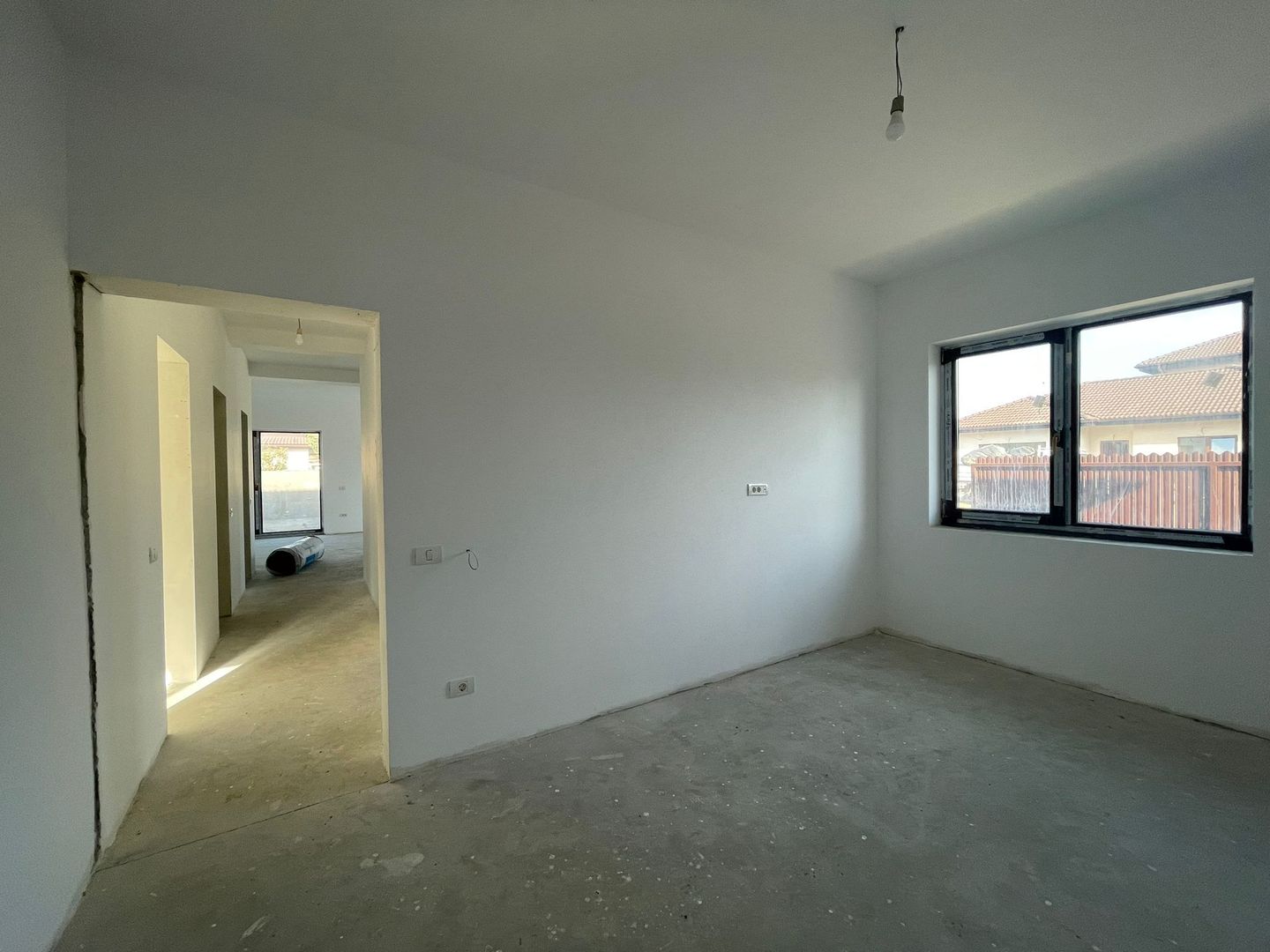 Duplex pe parter 4 camere - Mosnita Noua - Poză 8