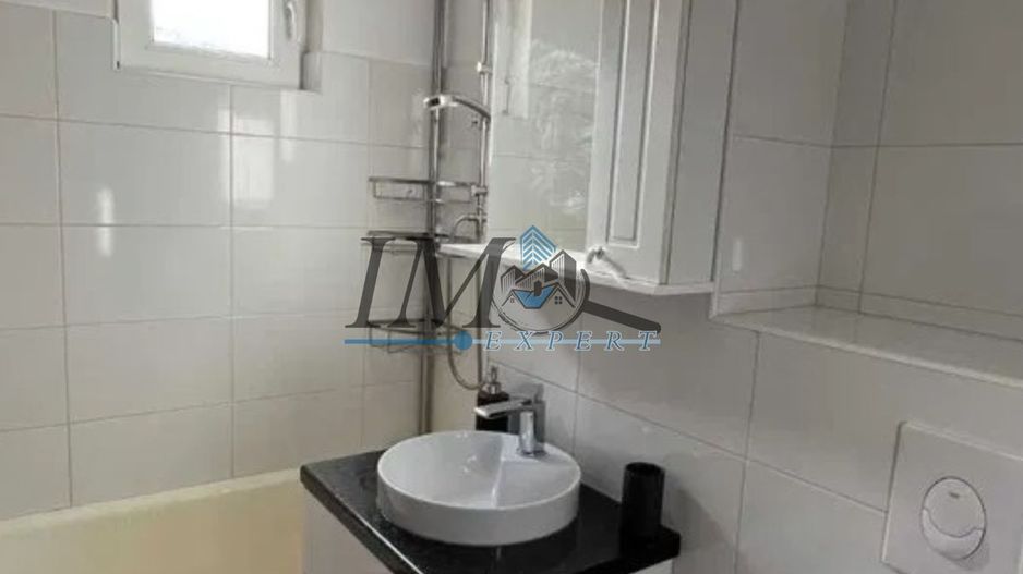 Apartament 3 camere decomandat zona Mercur - Poză 6