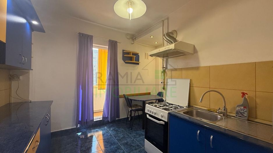Apartament 3 camere decomandat cu 2 băi în Calea București - Poză 6