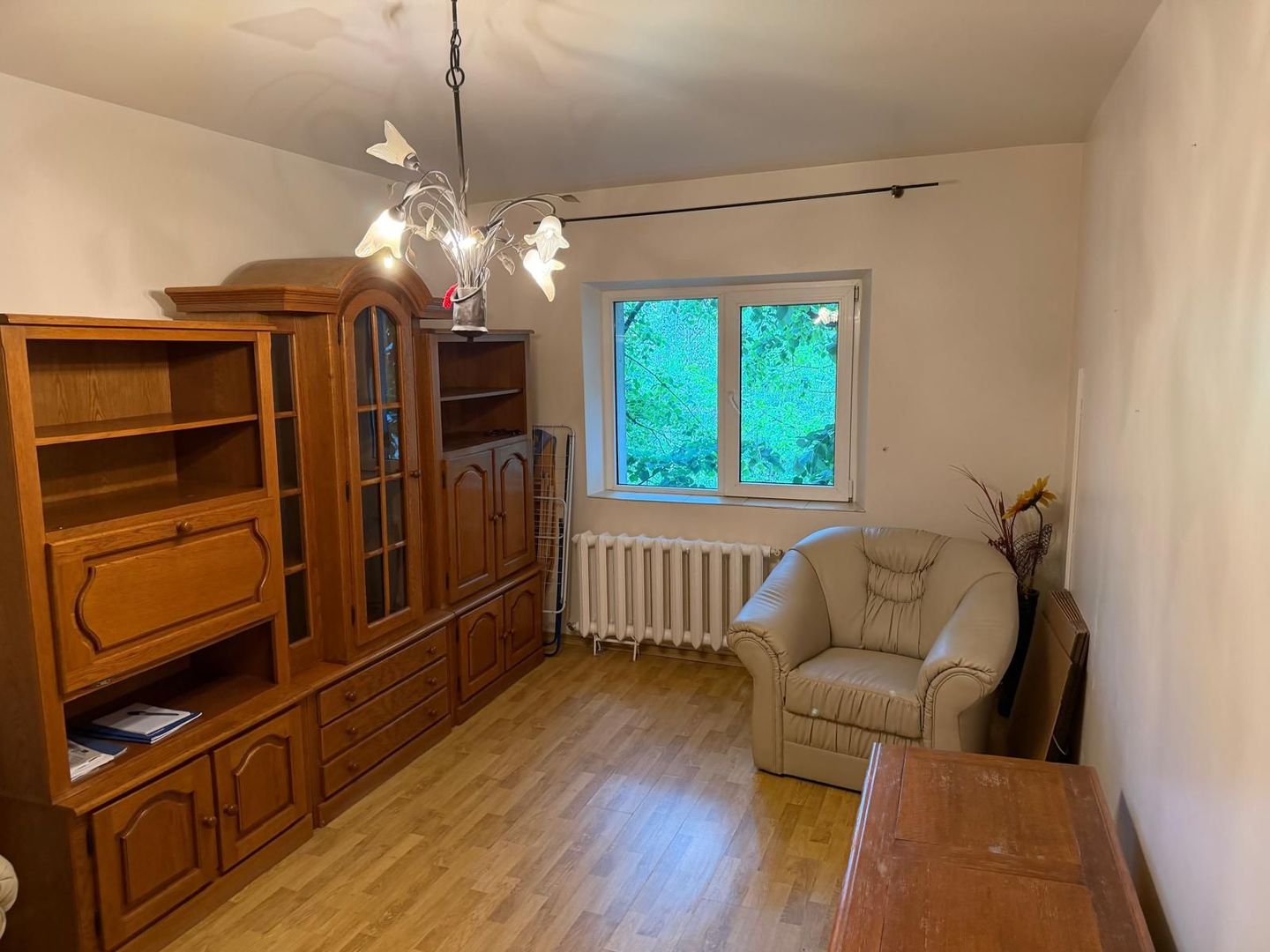 Apartament cu 3 camere, etaj 2, mobilat și utilat, zona GARA - Scoala 8; - Poză 4
