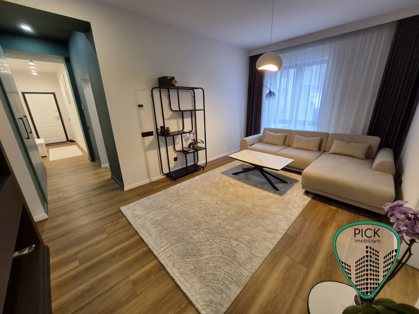 P 4224 - Apartament cu 2 camere în Târgu Mureș, Ultracentral, P-ța Trandafirilor - Poză 3