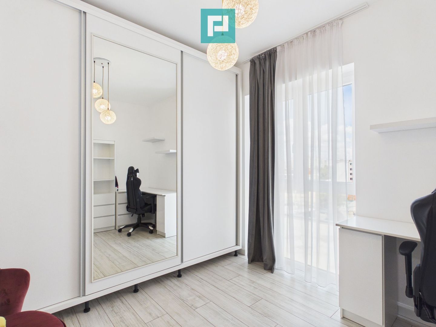 Apartament cu 3 camere Adora Park - Poză 4