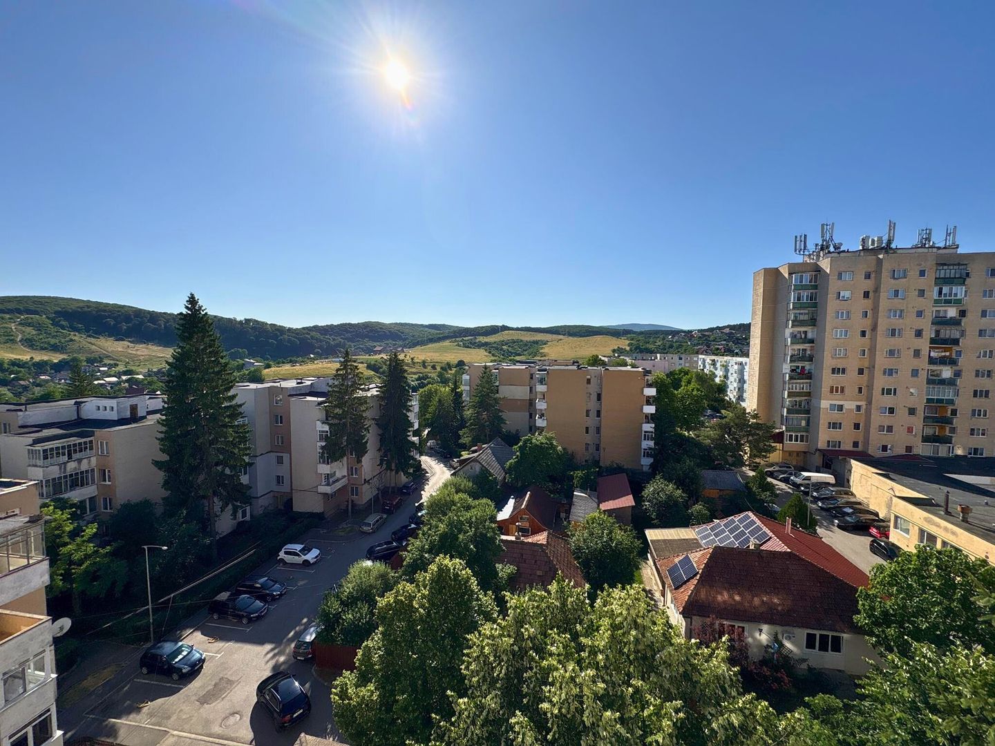 Apartament 2 camere 47,5 M² + balcon 7,5 M² cu priveliste Simeria - Poză 11
