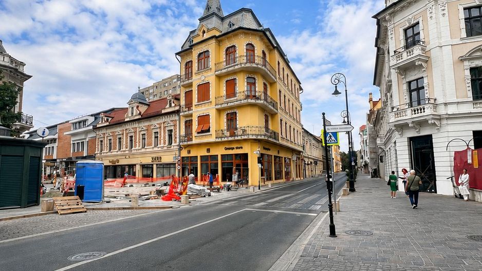 Apartament Ultracentral, renovat, etajul 1, centrala pe gaz - Poză 1