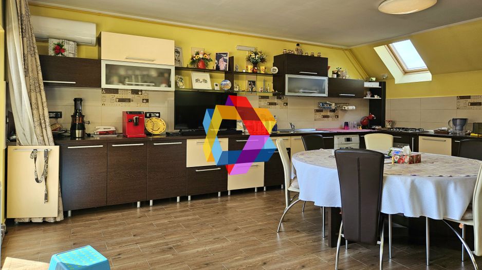 Casă plus Spațiu comercial  741 mp, Teren 906 mp Brasov - zona Blumana - Poză 7