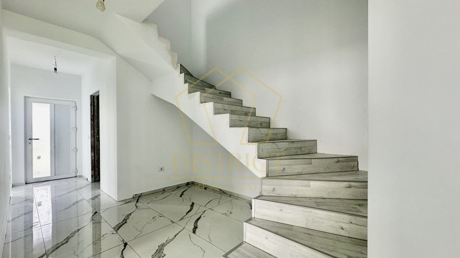 Duplex spatios cu 4 camere si 3 bai | Predare la cheie | Covaci - Poză 1