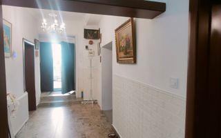 APARTAMENT ULTRACENTRAL , PIATA UNIRII, CUZA VODA 70 MP PLUS CURTE - Poză 1