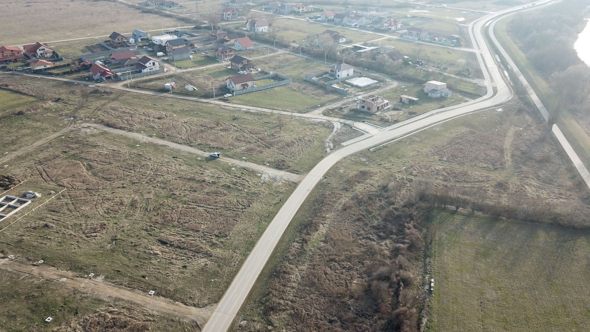 Teren Servicii comerciale GHIRODA- 2.050 mp. dupa canal - Poză 16