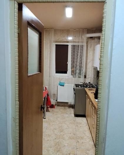 apartament 2 camere, decomandat, mobilat - Poză 4
