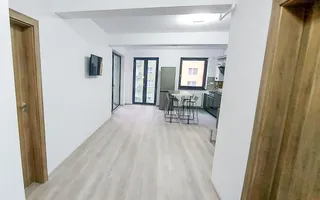 Apartament Suprafata Mare I Tractorul Coresi - Poză 16