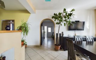 Casă spațioasă în zona Blașcovici, Timișoara - Poză 2