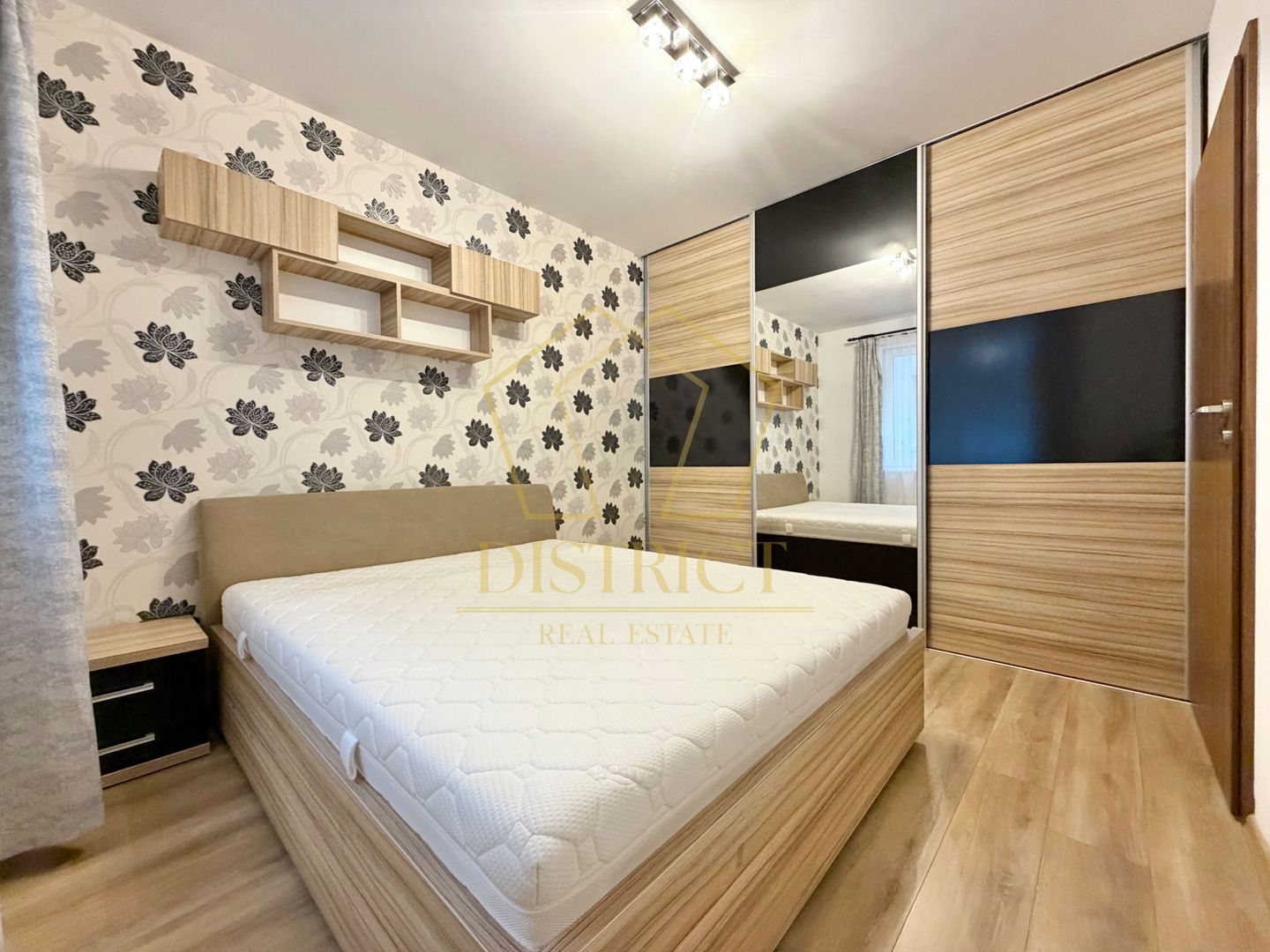 Apartament cu 2 camere mobilat, decomandat la etajul 1 in Giroc langa Penny. - Poză 5