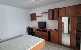 Inchiriez ap. 2 camere decomandat - Poză 3