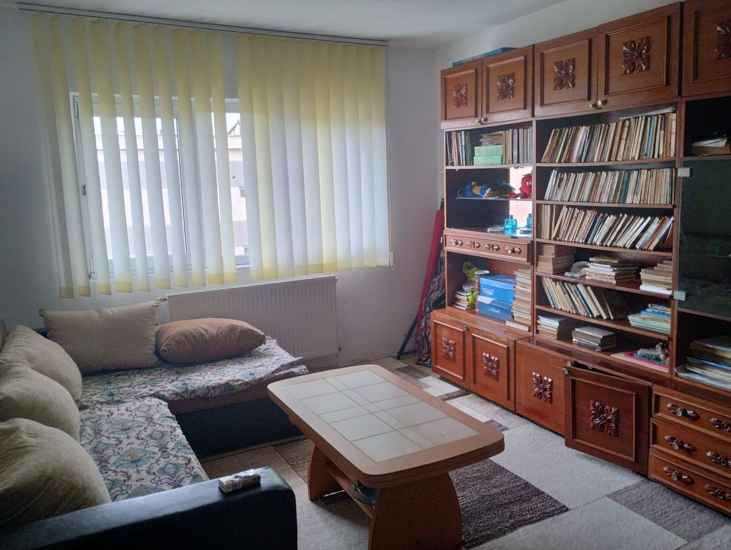 vand apartament 2 camere, dec zona Splai Mihai Viteazul, incalzire pe - Poză 1