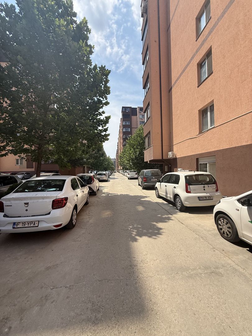 Garsonieră dublă 39mp- living + dormitor + balcon mare - Etaj 1 - Poză 11