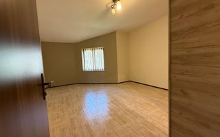 Casa individuala—perfecta pentru familie sau business - Poză 12