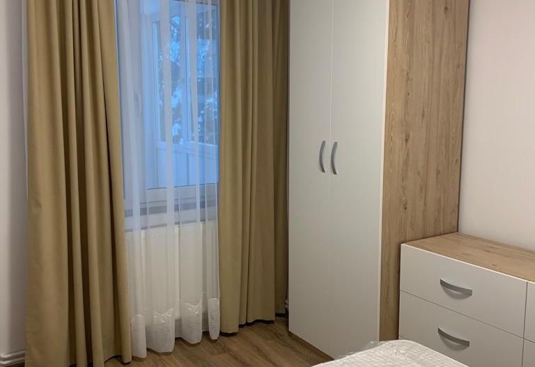 Centrul Civic, aproape de AFI, 3 camere recent renovate/mobilate, 165000 euro - Poză 9