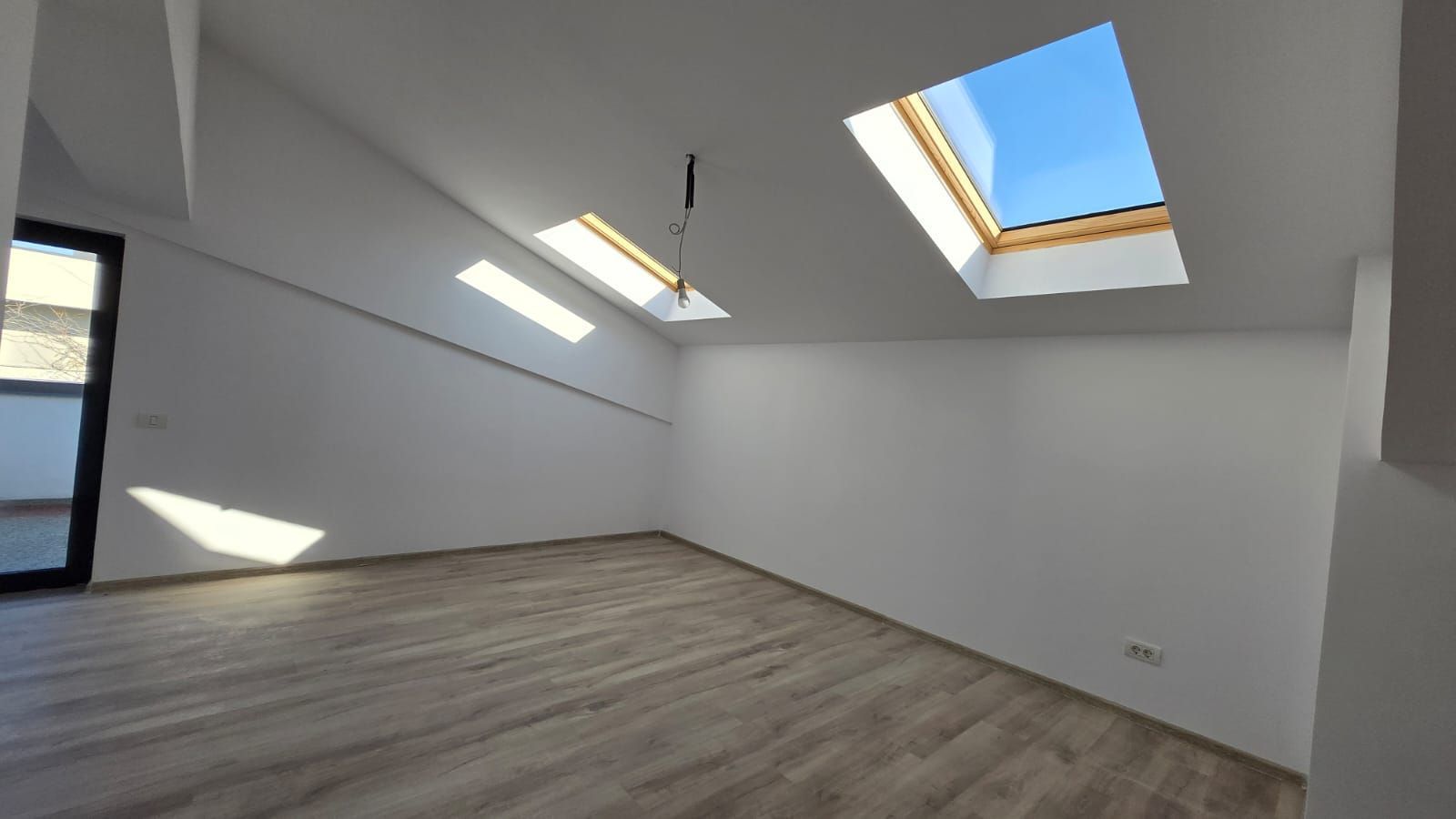 Apartament 3 camere-gata de mutare-Berceni! - Poză 4