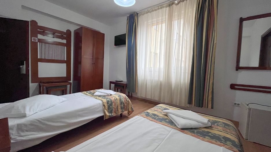 Cazare In Aparthotel Modern Utilat, Ideal pentru Echipe de Muncă - Poză 5