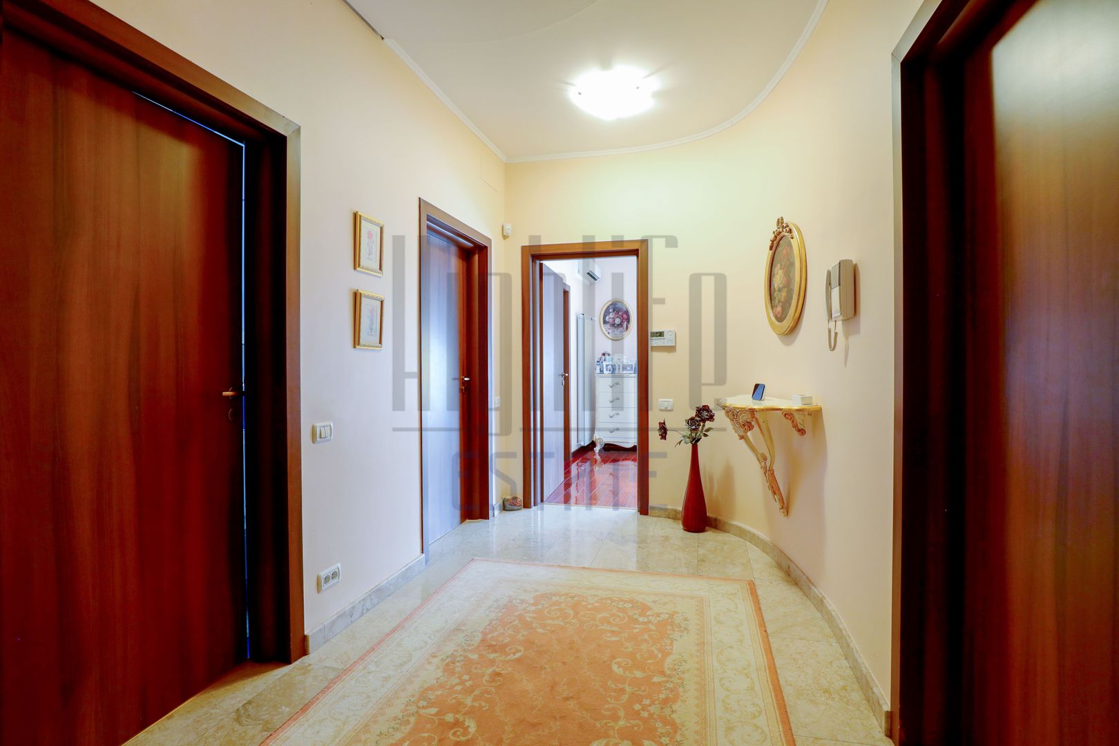 Vila de lux deosebita 9 Camere Pipera Erou Iancu Nicolae 298mp teren - Poză 33