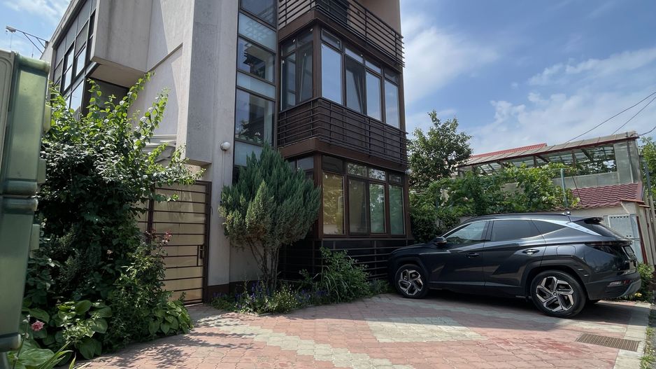 ANDRONACHE - Mentiunii | 3 camere 120mp + terasa 110mp bloc 2009 - Poză 4