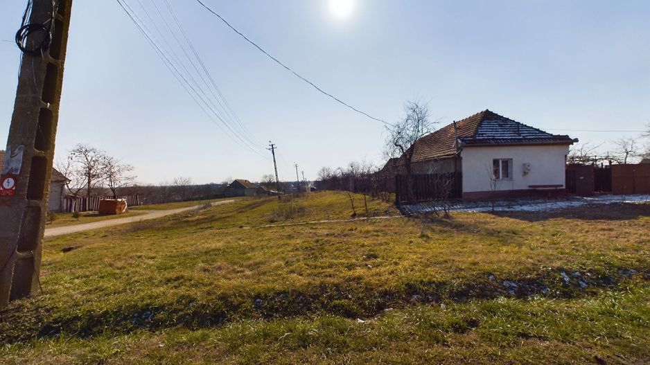 Casă cu Potențial Imens în Șipet, Comuna Tormac - Poză 1