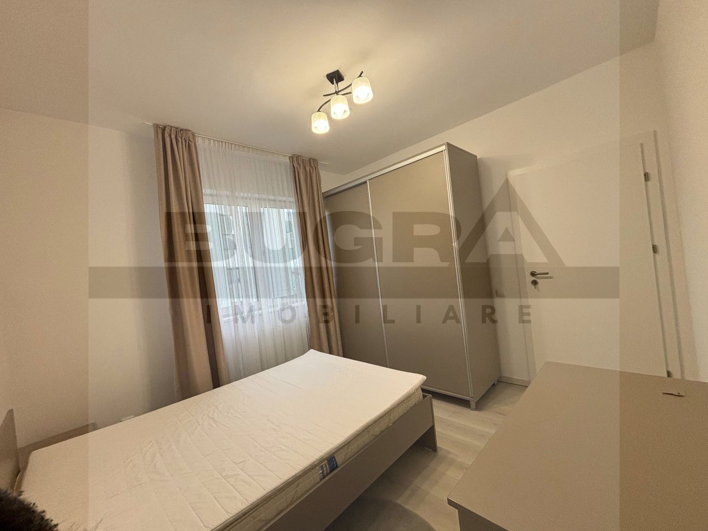 Apartament 3 camere, 2 dormitoare, 2 bai, parcare, zona C. Turzii - Poză 9