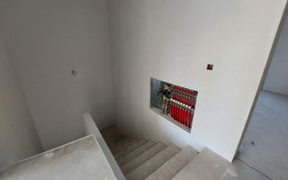 Casă spațioasă cu grădină în Florești, aproape de zona Somesului. - Poză 12