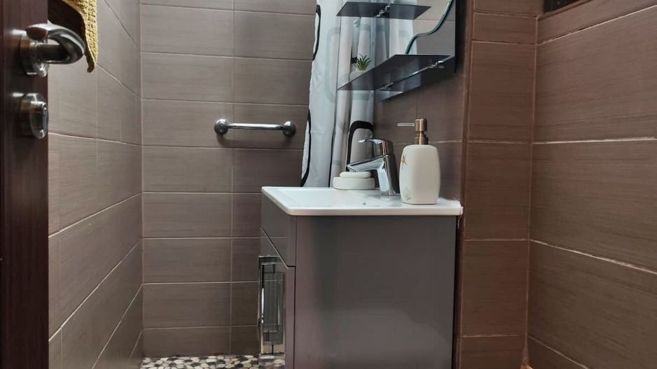 Apartament 4 camere, Calea Aradului - Oradea, tip D, renovat, vanzare - Poză 9