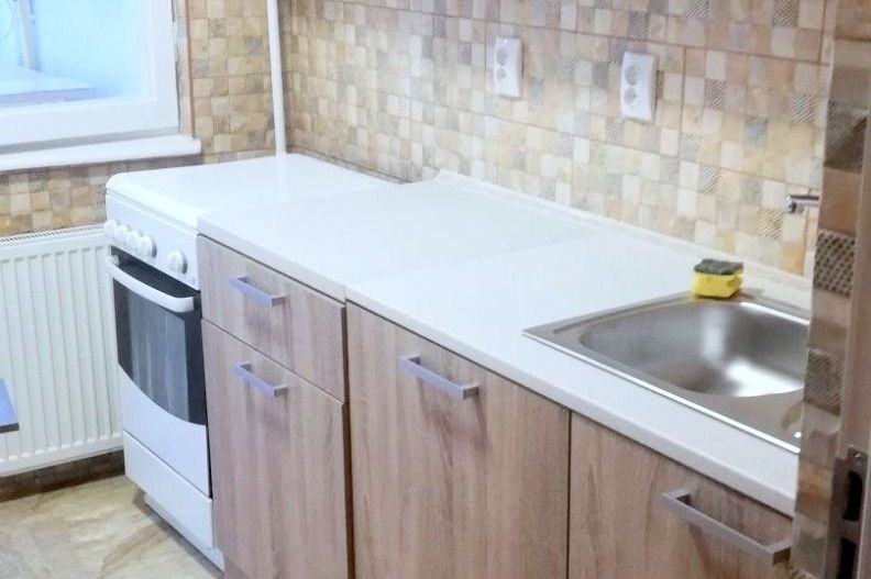 De inchiriat apartament 2 camere nemobilat, Micro 16, 1400 lei - Poză 1