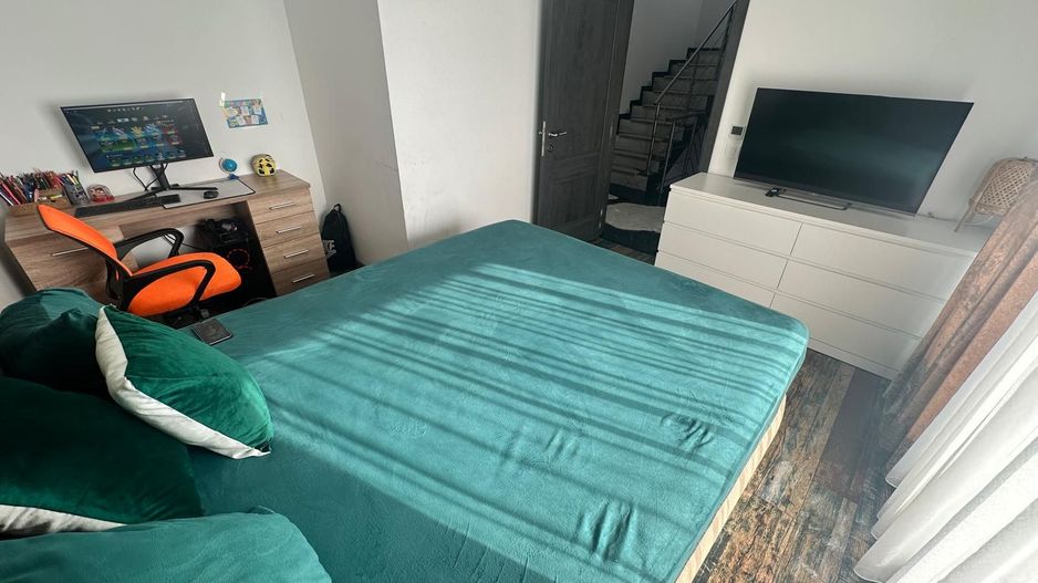 CASA INDIVIDUALA MOBILATA, TOATE UTILITATIE, CURTE 400 MP, COMISION 0% - Poză 9