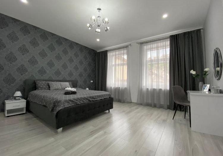 De vânzare apartament central, 2 camere tip Studio - Poză 2