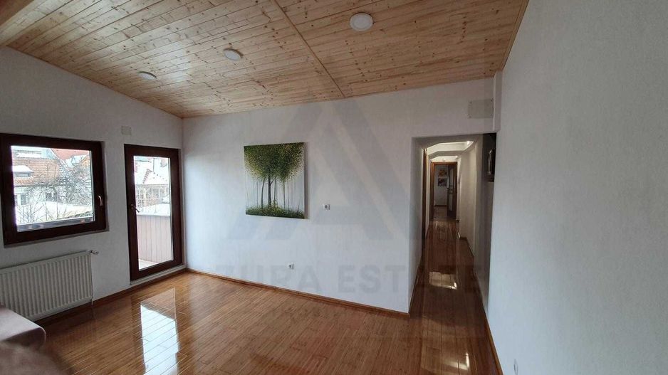 Casa de vanzare in Sibiu zona Piata Cluj. - Poză 3