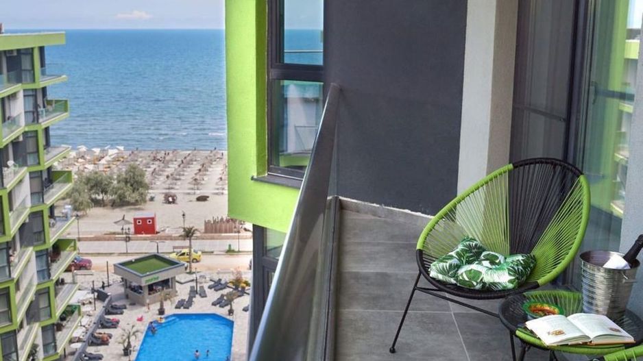Apartament 2 camere de vânzare, prima linie la mare - Ocazie - Poză 1