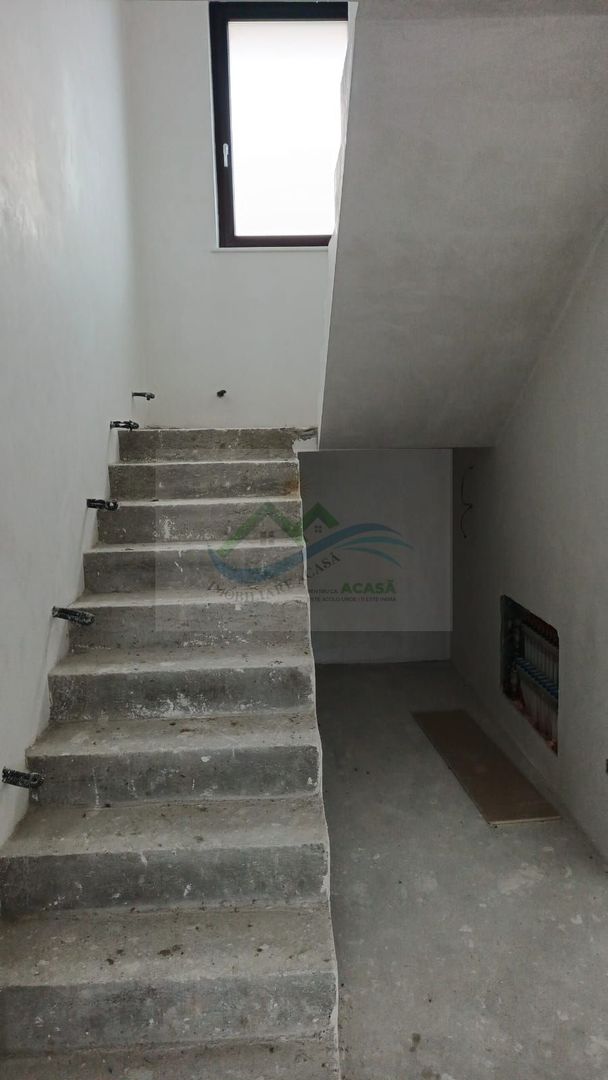 Casă/Vilă Dumbrăveni/Suceava - Poză 18