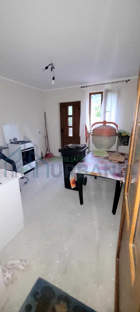 Casă de vânzare în satul Cârlig, comuna Popricani, județul Iași – 240 mp, 3 camere, 135.000 EUR - Poză 6