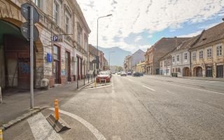 Spațiu, caracter și parcare rezervată, la doi pași de Centrul Istoric - Poză 9