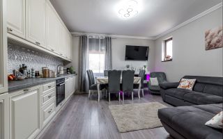 Casa renovata 4 camere - Sanicolau Mic - COMISION 0 - Poză 1
