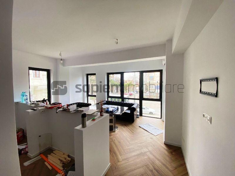 Ap.cu 3 camere central Crisana Residence - Poză 1