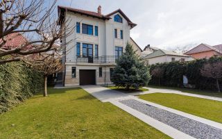 Chirie, casă, 3 nivele, strada Frumoasa, Centru - Poză 2