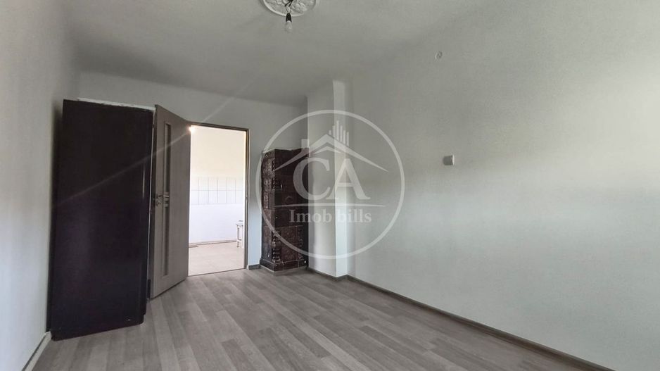 Apartament de vanzare cu 2 camere si curte in zona Centrala, Otadeaa - Poză 3