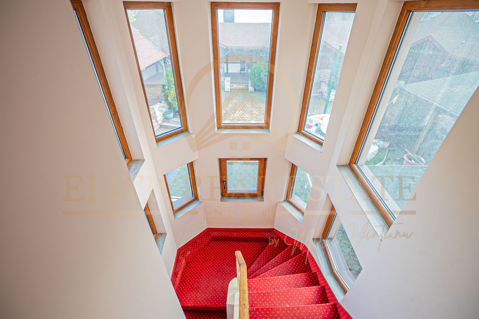 Ultracentral - Proprietate comercială P+M la 200 m de mare. - Poză 18