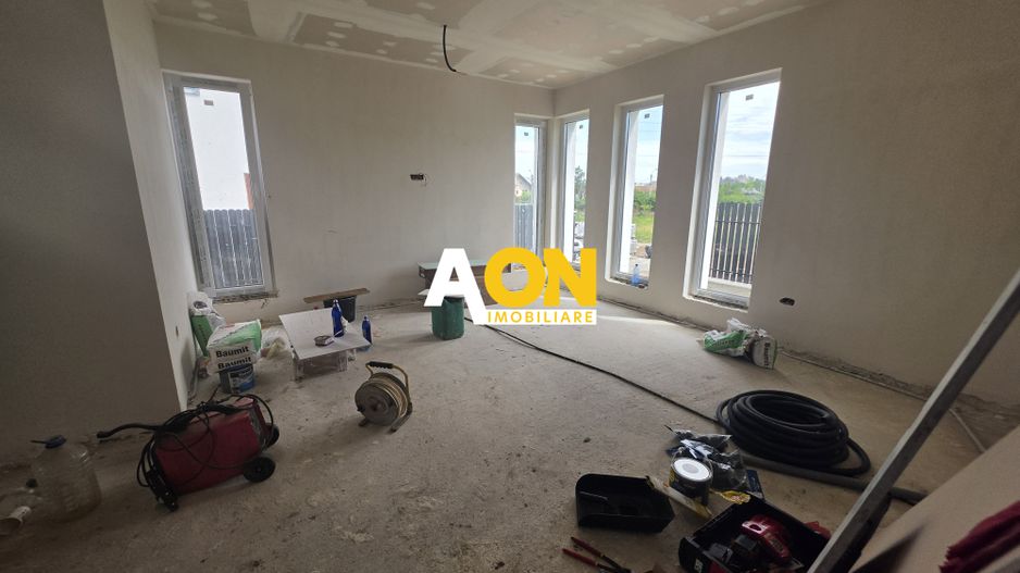 Casa Tip Duplex Zona Piata Cetate, 4 Camere, 3 Bai - Poză 4