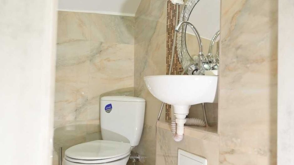 Închiriez apartament 2 camere, Unirii, demisol, pretabil locuit +birou - Poză 6