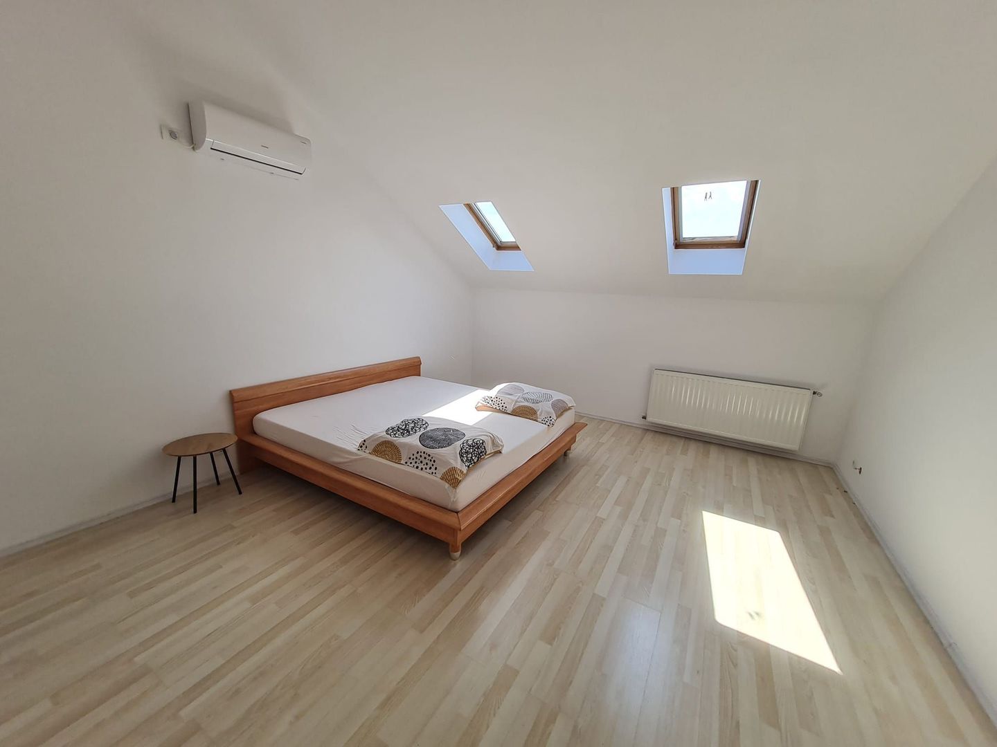 Apartament cu 3 camere de închiriat în zona Odobescu - Poză 29