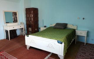 Casa de 150mp / cu spatiu comercial la parter / Sadu - Poză 2