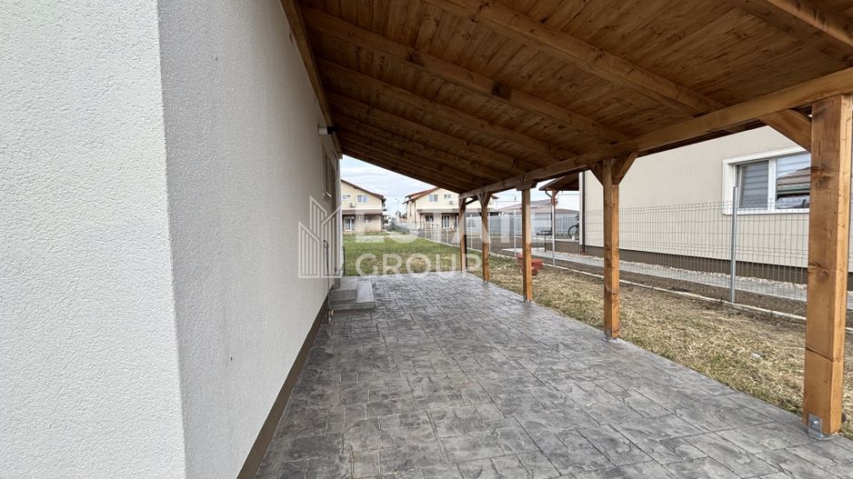 Casa individuala cu 5 camere in Mosnita Noua zona castel - Poză 14