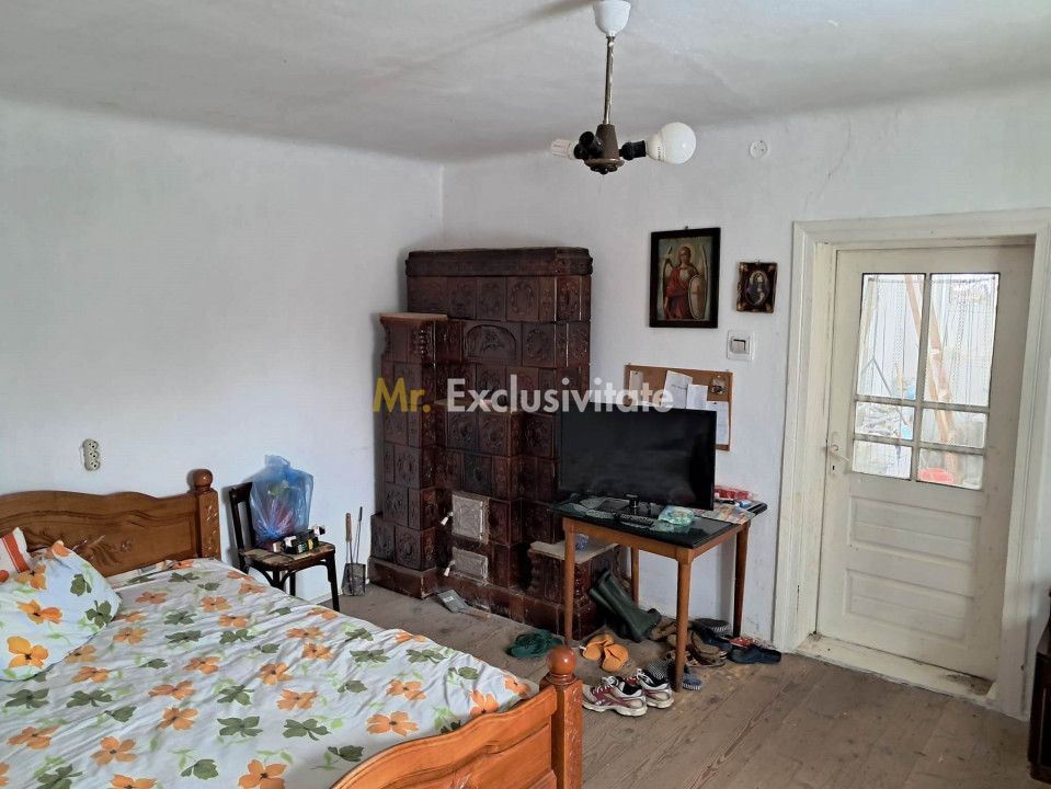 Casa cu teren la Polovragi - Poză 6